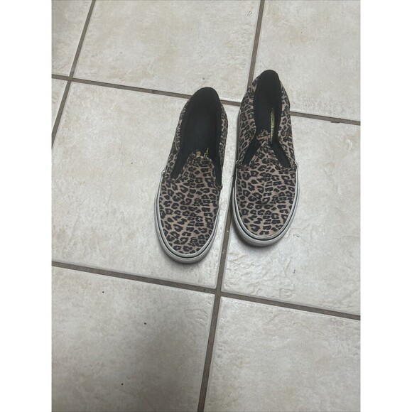 VANS Shoes - Vans Classic Leopard Print Slipon Sneaker Ultra Cushion Shoes Size 6.5